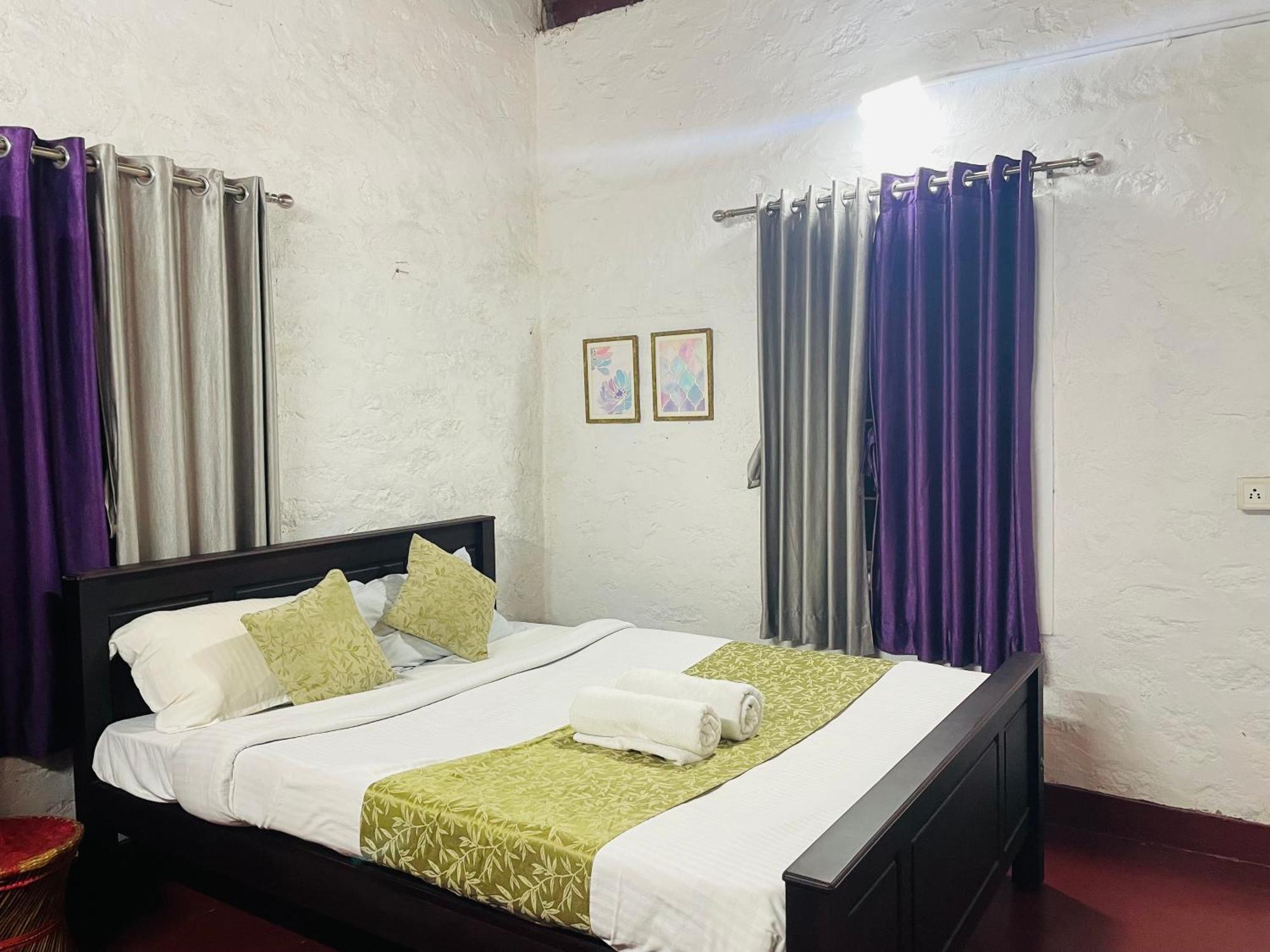 Thottom Stays Private Bungalow Munnar Exteriör bild