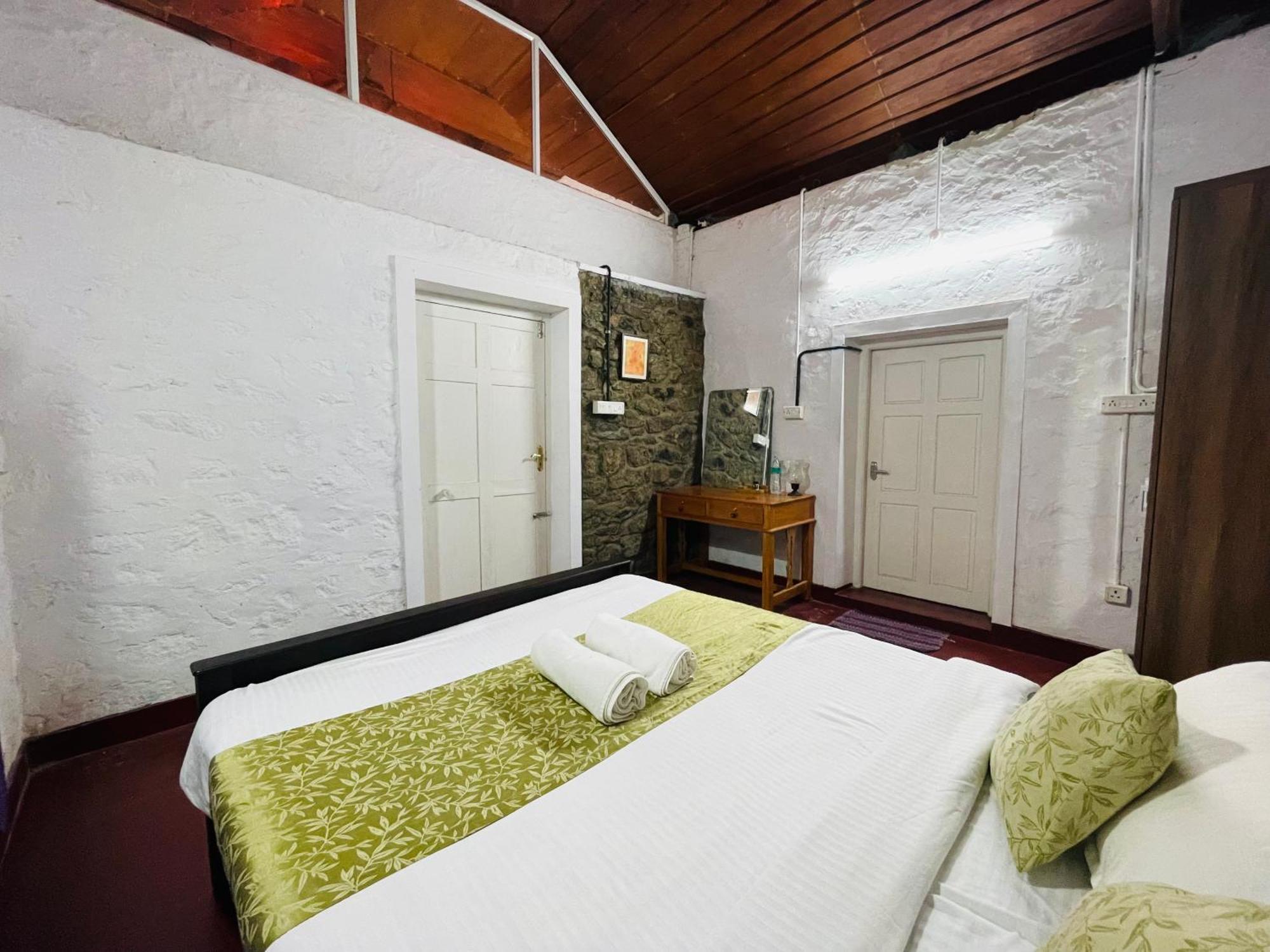 Thottom Stays Private Bungalow Munnar Exteriör bild